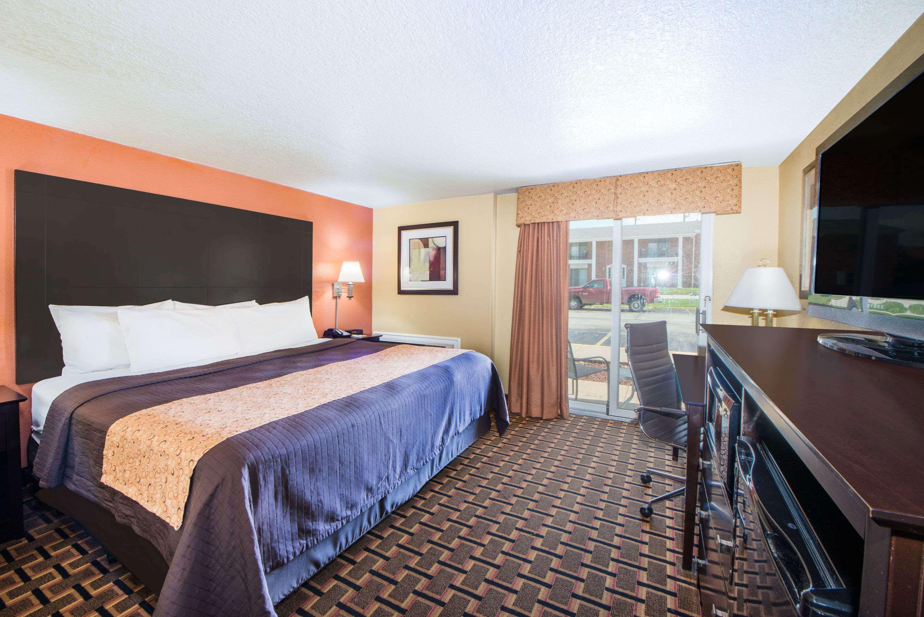Days Inn By Wyndham Joplin Kültér fotó