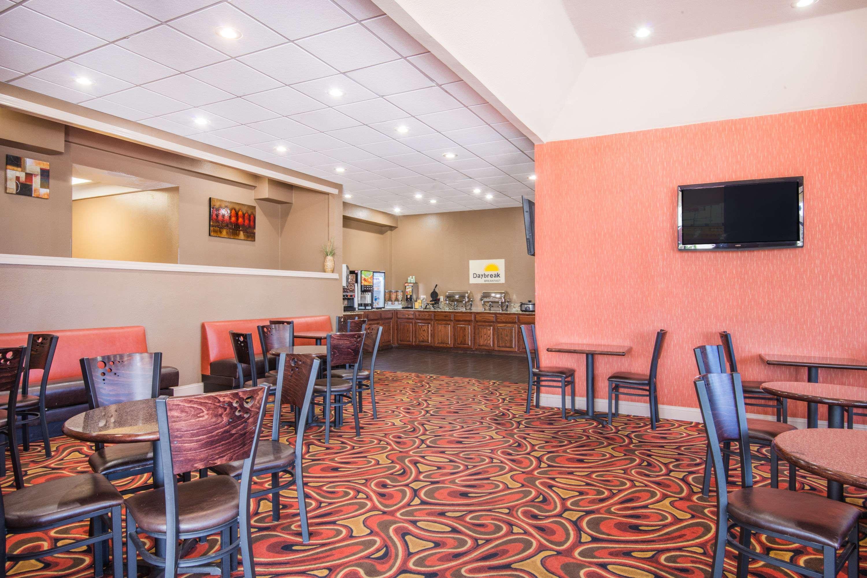 Days Inn By Wyndham Joplin Kültér fotó